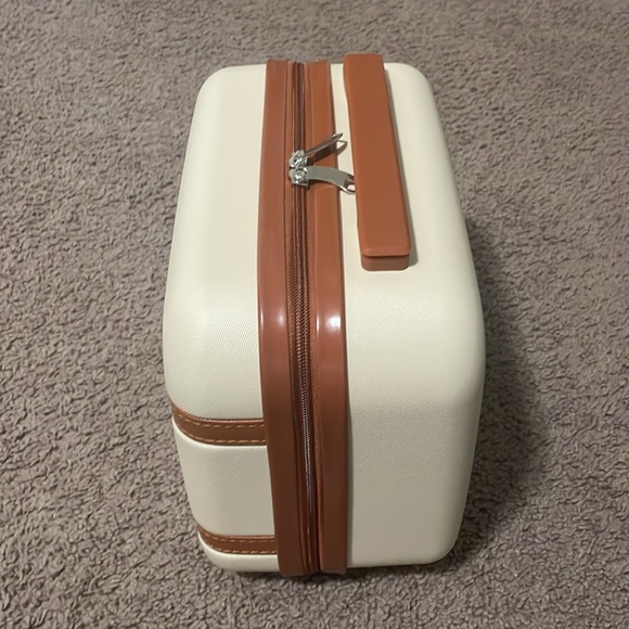 Mini travel case - Picture 2 of 9